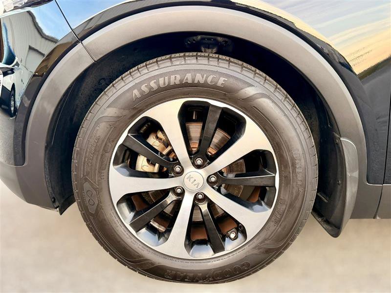 Used 2018 Kia Sorento EX FWD image 35