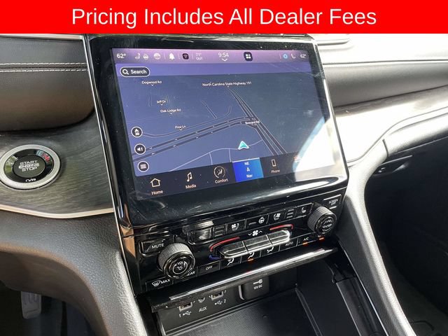 Used 2023 Jeep Grand Cherokee L Limited w/ Luxury Tech Group II AWD/4WD image 33
