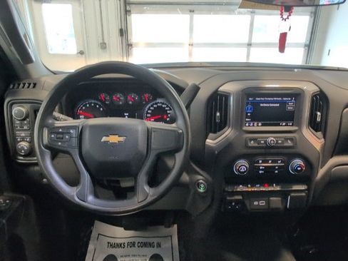 Used 2023 Chevrolet Silverado 1500 Custom image 15
