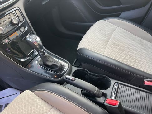 Used 2019 Buick Encore Preferred image 20