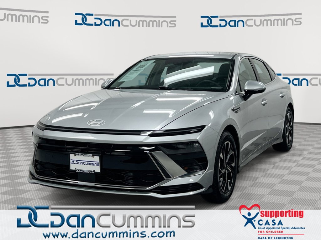 Used 2025 Hyundai Sonata SEL FWD image 1