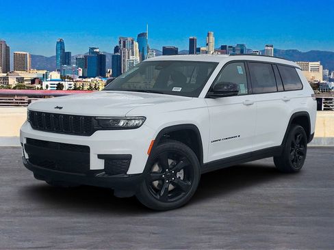 New 2025 Jeep Grand Cherokee L Altitude image 2