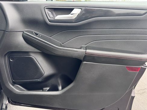 Used 2019 Ford Escape SE image 17