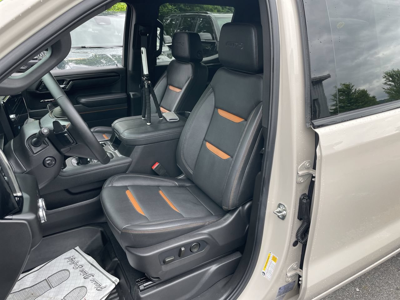 Used 2026 GMC Sierra 1500 AT4 AWD/4WD image 11