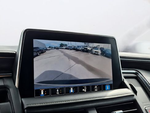 Used 2021 GMC Yukon SLT w/ SLT Luxury Plus Package RWD image 18