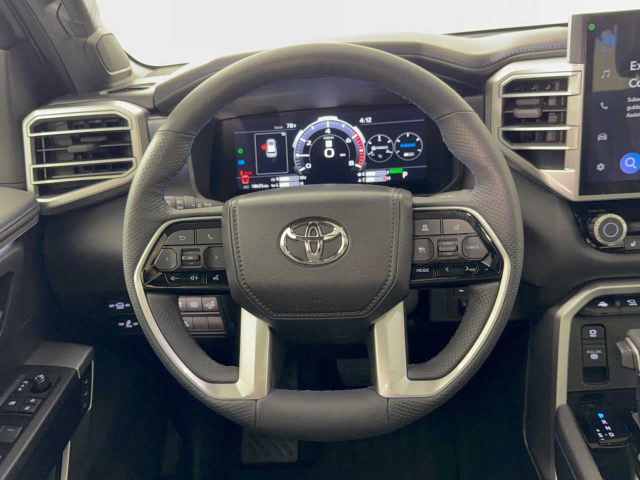 Used 2025 Toyota Sequoia Capstone AWD/4WD image 10