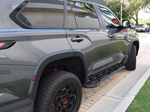 Used 2025 Toyota Sequoia TRD Pro AWD/4WD image 21