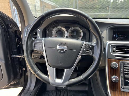 Used 2012 Volvo S60 T5 image 21