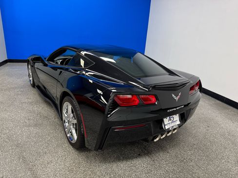 Used 2015 Chevrolet Corvette Stingray Coupe w/ 2LT Preferred Equipment Group image 30