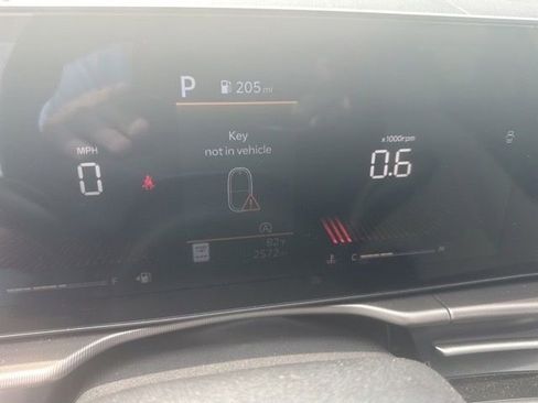Certified 2026 Kia Sportage EX FWD image 7
