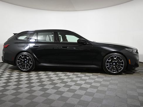 New 2026 BMW M5 Touring AWD/4WD image 8