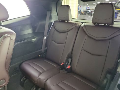 Certified 2024 Cadillac XT6 Premium Luxury w/ Technology Package FWD image 11