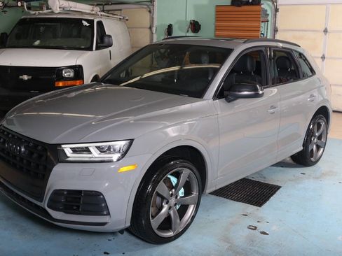 Used 2019 Audi SQ5 Premium Plus w/ Premium Plus Package image 26