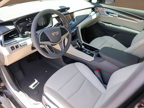 Certified 2026 Cadillac XT5 Premium Luxury w/ Driver Assist Package FWD image 10