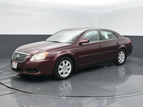 Used 2009 Toyota Avalon FWD image 1