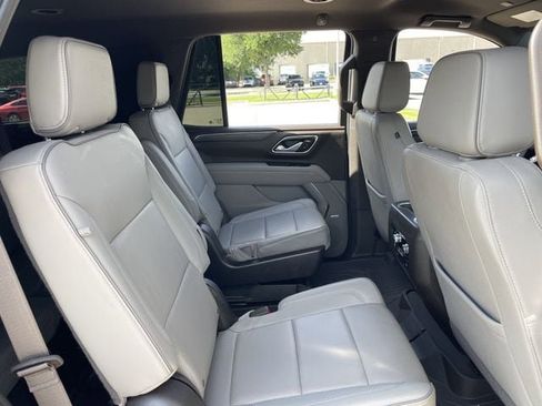 Used 2024 GMC Yukon SLT AWD/4WD image 28