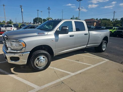 Used 2024 RAM 3500 Tradesman w/ Chrome Appearance Group AWD/4WD image 2