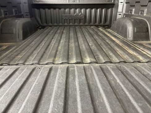 Used 2022 Chevrolet Silverado 1500 High Country AWD/4WD image 47