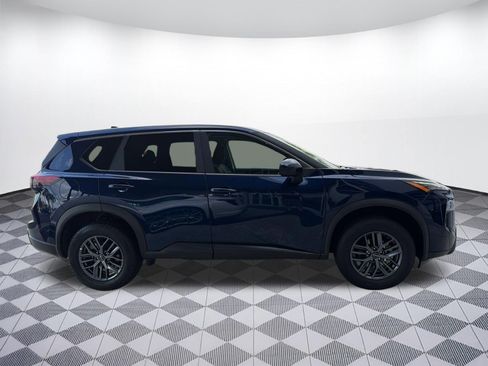 Used 2026 Nissan Rogue SV FWD image 8