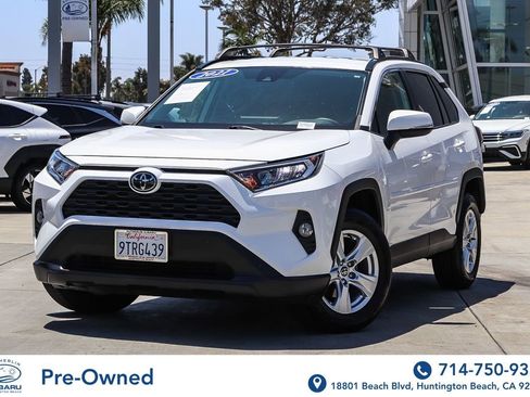Used 2021 Toyota RAV4 XLE w/ Carpet Mat Package (TMS) FWD image 1