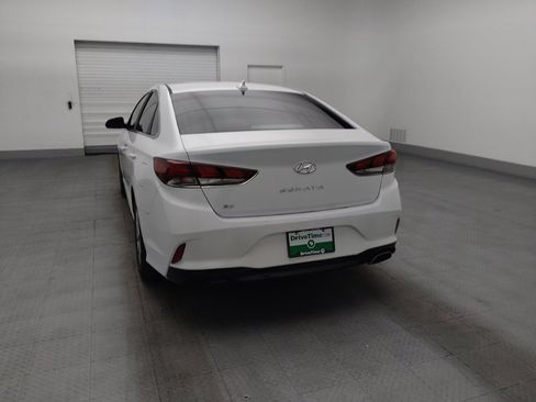 Used 2018 Hyundai Sonata SE FWD image 6