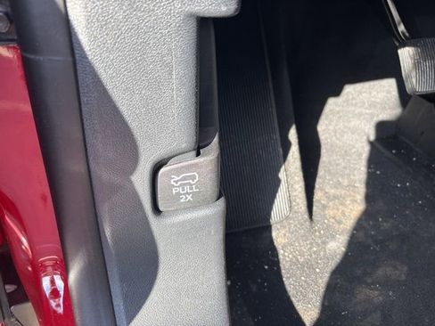 New 2026 Lincoln Aviator AWD w/ Jet Appearance Package image 17