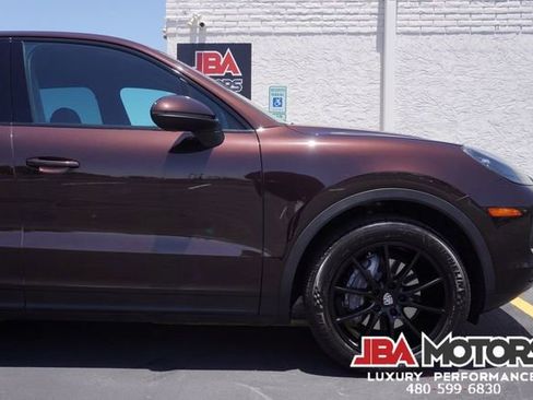 Used 2020 Porsche Cayenne AWD/4WD image 61
