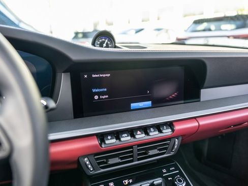 Used 2025 Porsche 911 Carrera image 30