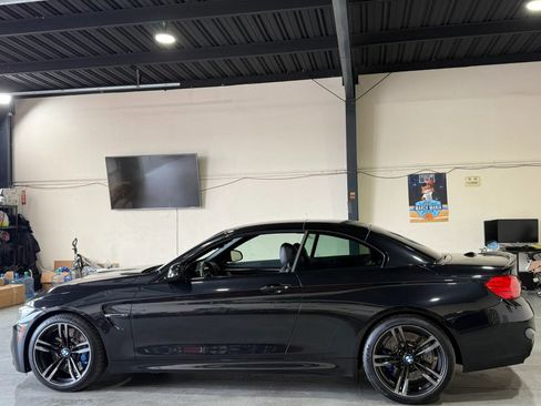 Used 2015 BMW M4 Convertible RWD image 5