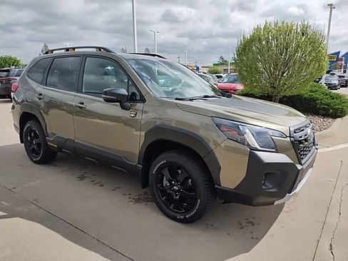 Certified 2025 Subaru Forester Wilderness AWD/4WD image 5
