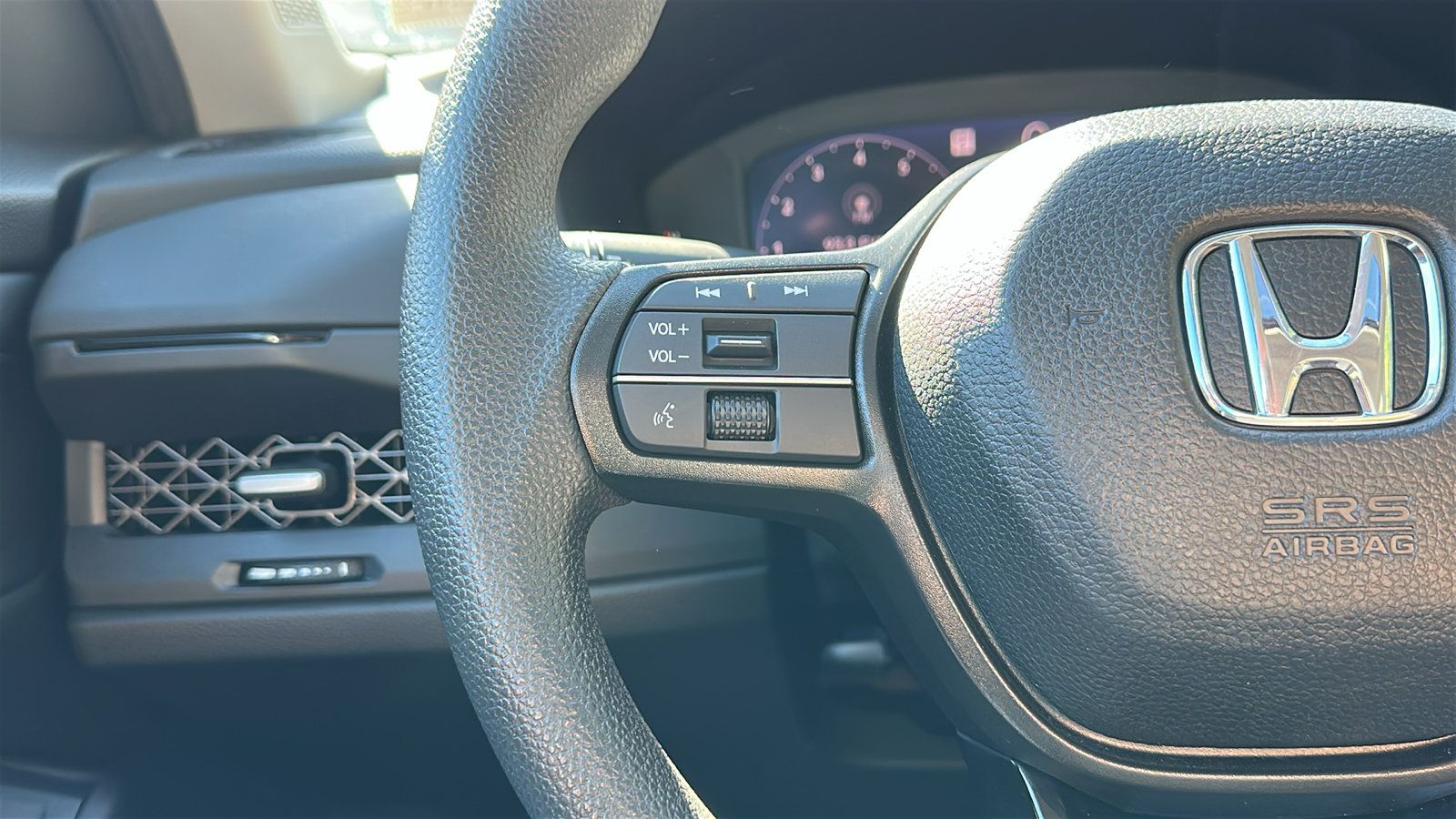 Used 2024 Honda Accord EX image 14