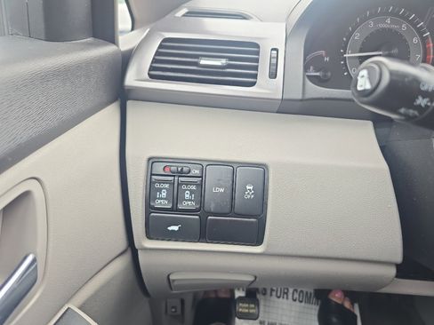 Used 2014 Honda Odyssey EX-L image 23