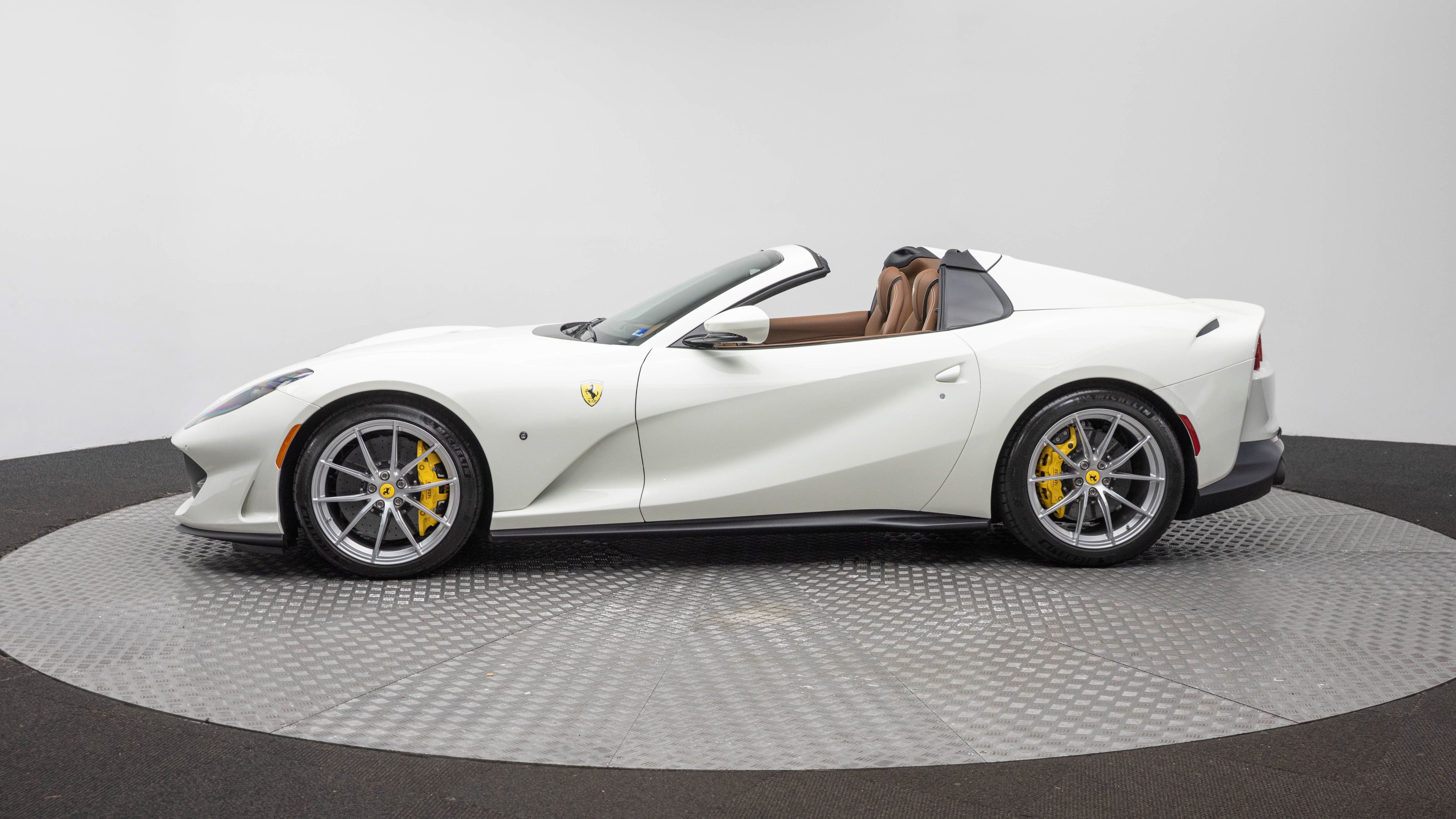 Certified 2023 Ferrari 812 GTS RWD image 2