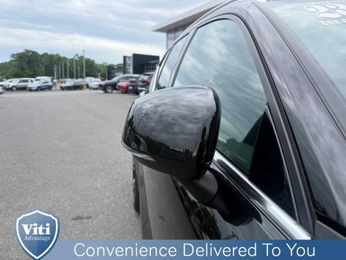 Certified 2023 Volvo XC40 B5 Ultimate w/ Protection Package Premier AWD/4WD image 10