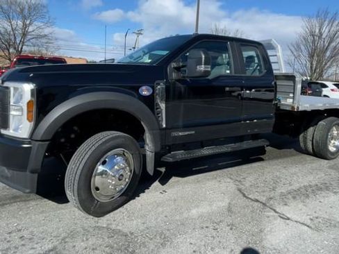 New 2025 Ford F550 4x4 SuperCab Super Duty w/ Snow Plow Prep Package image 6