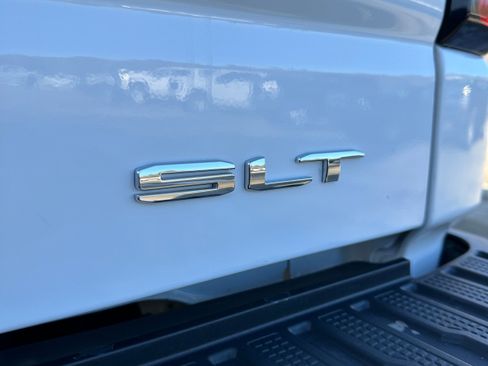 Used 2024 GMC Sierra 1500 SLT image 31