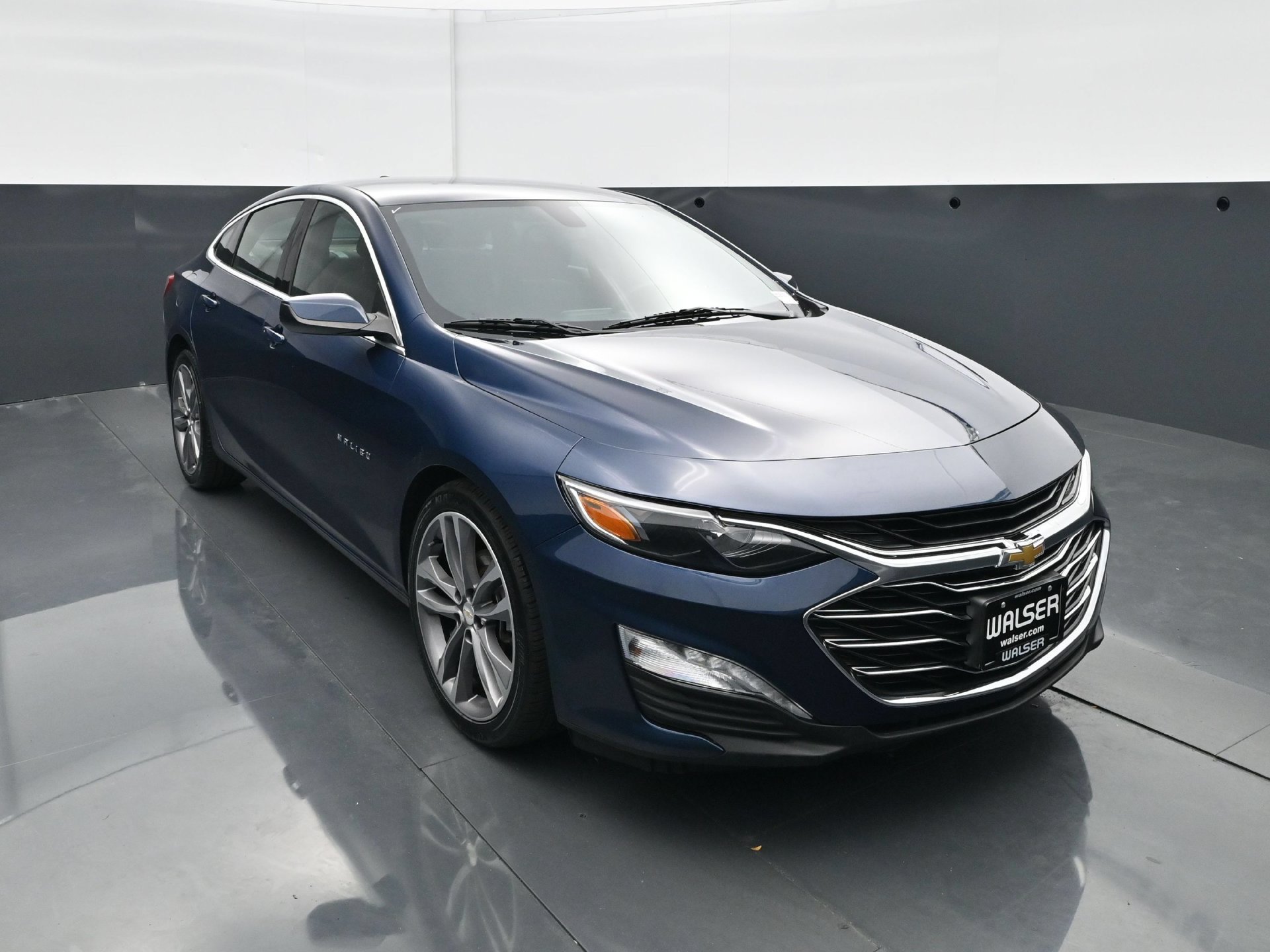 Used 2021 Chevrolet Malibu LT FWD image 11