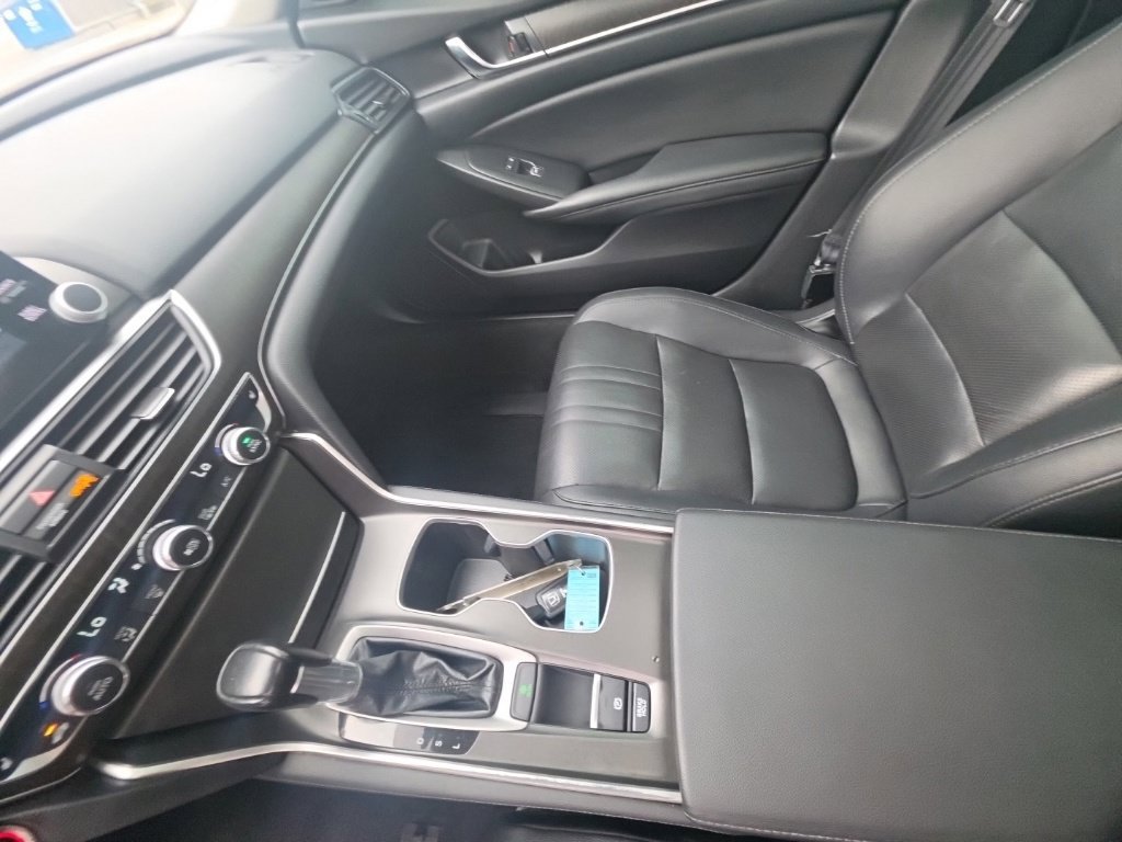 Certified 2019 Honda Accord EX-L image 22