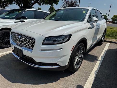 Certified 2023 Lincoln Nautilus Reserve FWD image 3