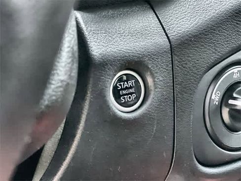 Used 2024 Nissan Frontier PRO-4X w/ Pro Convenience Package image 28