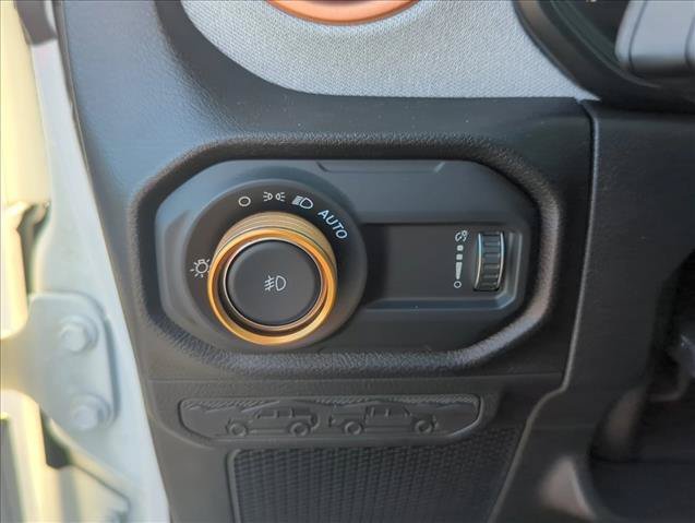 Used 2024 Jeep Wrangler Unlimited Sport AWD/4WD image 11