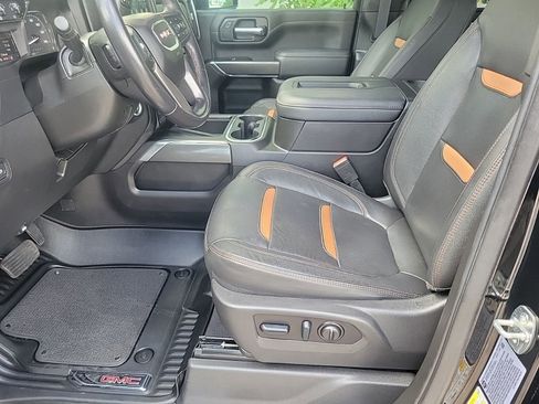 Used 2022 GMC Sierra 2500 AT4 w/ AT4 Preferred Package AWD/4WD image 13