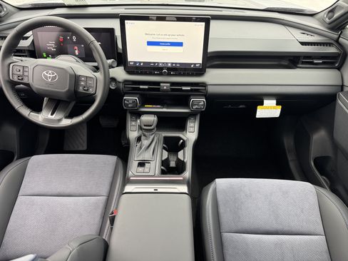 New 2026 Toyota RAV4 XSE AWD/4WD image 4
