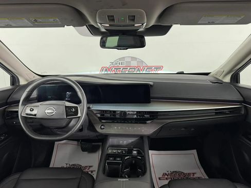 Used 2025 Nissan Murano SL AWD/4WD image 11