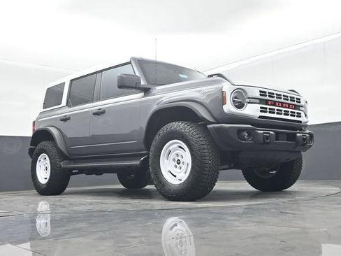 Certified 2025 Ford Bronco Heritage Edition AWD/4WD image 46