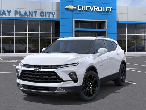 New 2026 Chevrolet Blazer LT w/ Sound & Technology Package FWD image 6