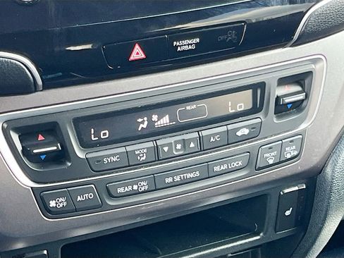 Used 2022 Honda Pilot Sport image 15