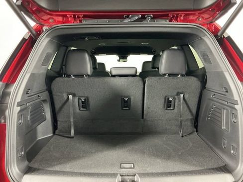 Used 2026 GMC Acadia Elevation w/ Elevation Premium Package AWD/4WD image 30
