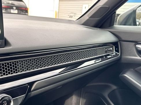 Used 2025 Honda Civic Sport image 26