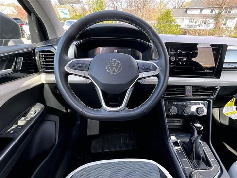 Used 2025 Volkswagen Taos S AWD/4WD image 17